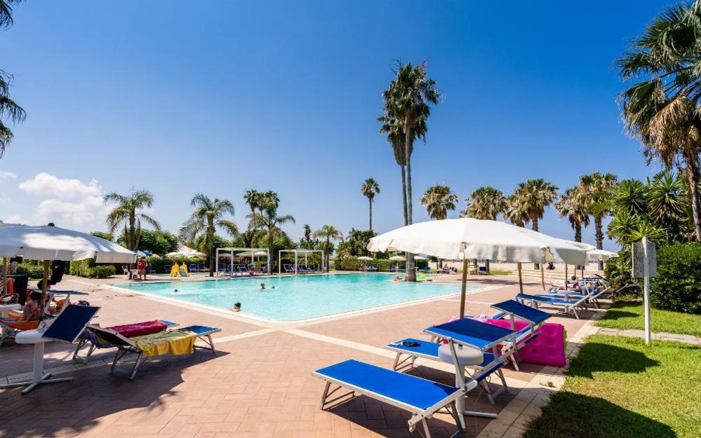 FRUIT VILLAGE Mortelle Le Dune Beach Resort Extérieur photo