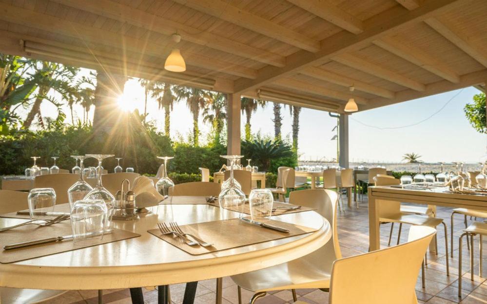 FRUIT VILLAGE Mortelle Le Dune Beach Resort Extérieur photo